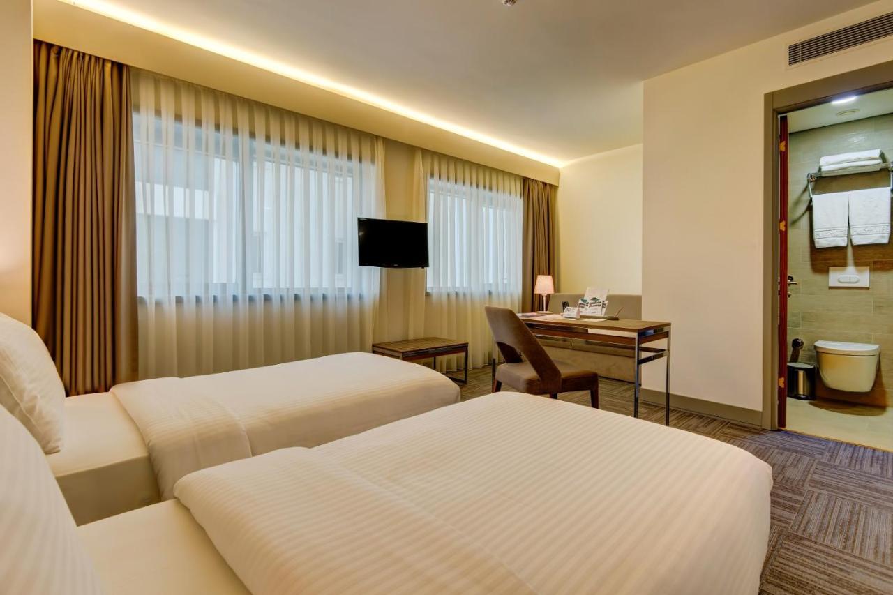 Plus Hotel Bostanci Atasehir Istanboel Buitenkant foto